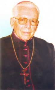 3º Bispo - Dom Walfrido Teixeira Vieira